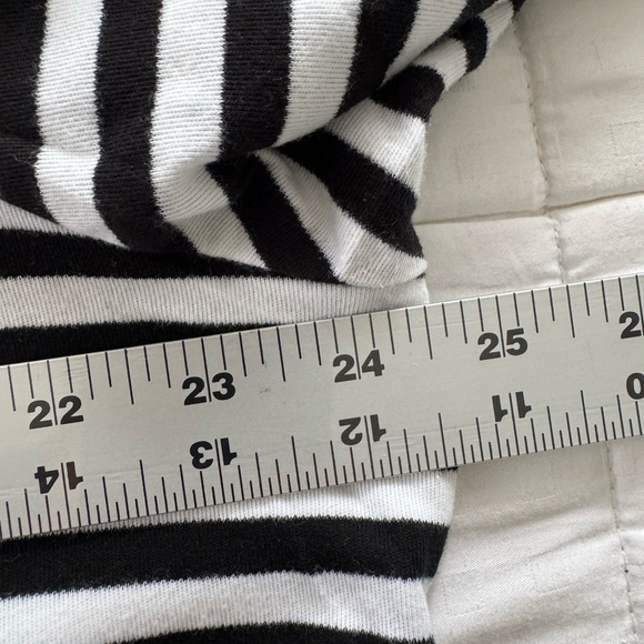 🩵Quaker Factory 1X 3/4 Sleeve Women’s Top Black Striped Lobster Sequins - Picture 12 of 12